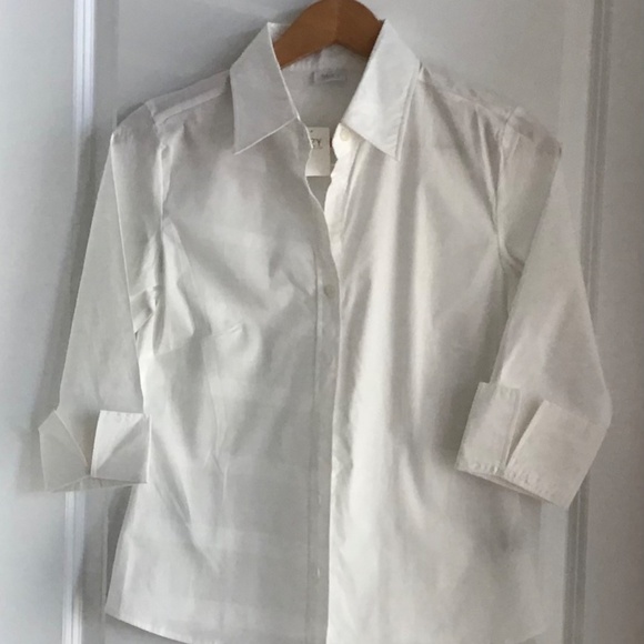 Suzyshier White 3/4 length sleeve white blouse size M - Picture 2 of 7